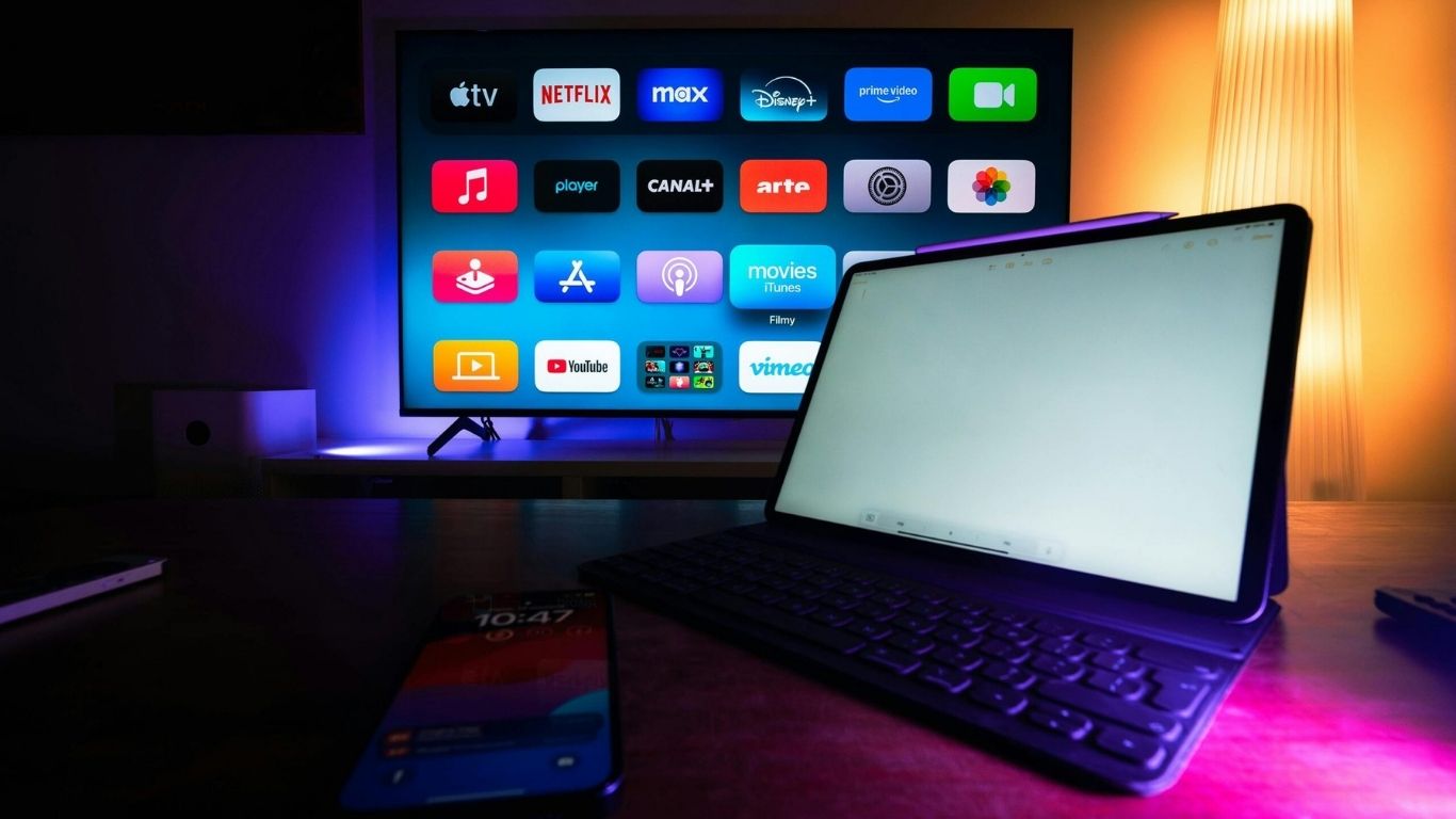 The Evolution of IPTV: From Analog to Digital | iptvuk.host